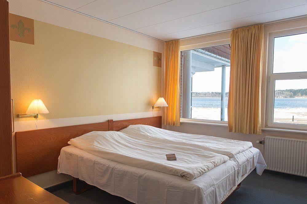 Hotel Pinenhus Glyngøre Extérieur photo